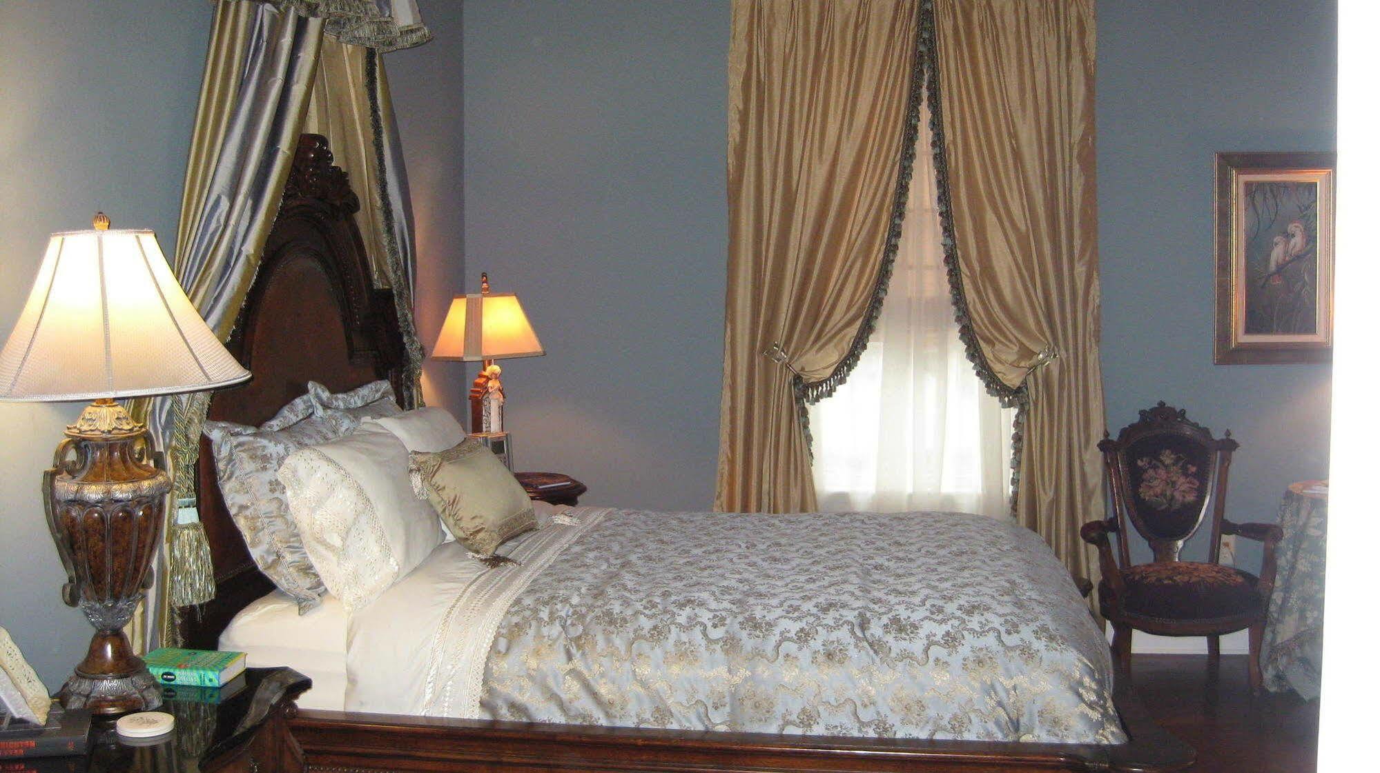 Trinkle Mansion Bed & Breakfast วิธวิลล์ ภายนอก รูปภาพ