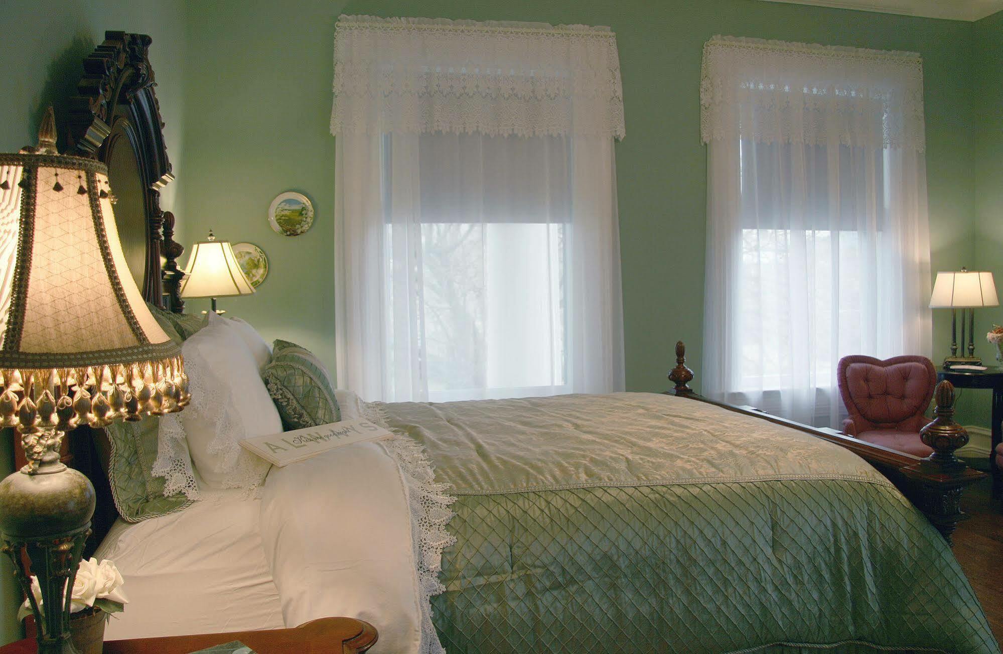 Trinkle Mansion Bed & Breakfast วิธวิลล์ ภายนอก รูปภาพ