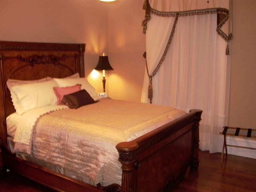 Trinkle Mansion Bed & Breakfast วิธวิลล์ ภายนอก รูปภาพ