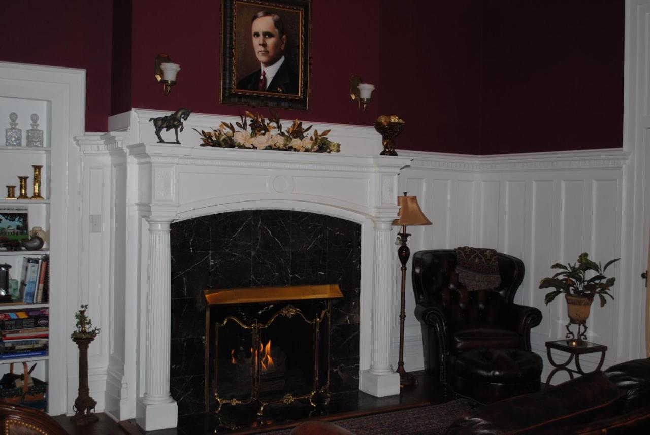 Trinkle Mansion Bed & Breakfast วิธวิลล์ ภายนอก รูปภาพ